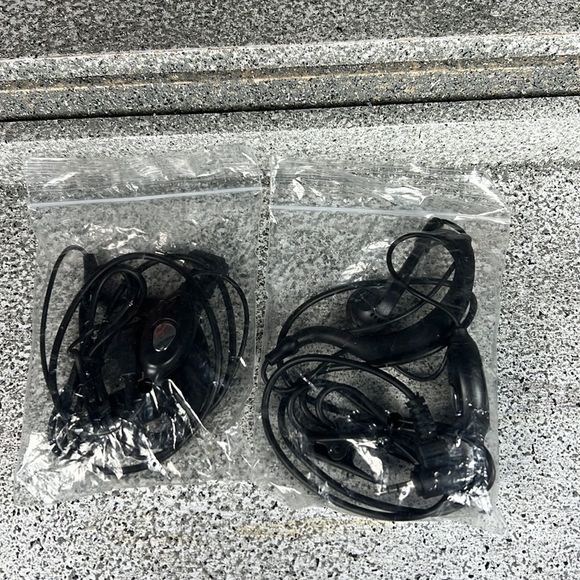 NEW One Ear Over The Earbuds with Microphone Push to Talk (2 pack) earbuds - Picture 5 of 5